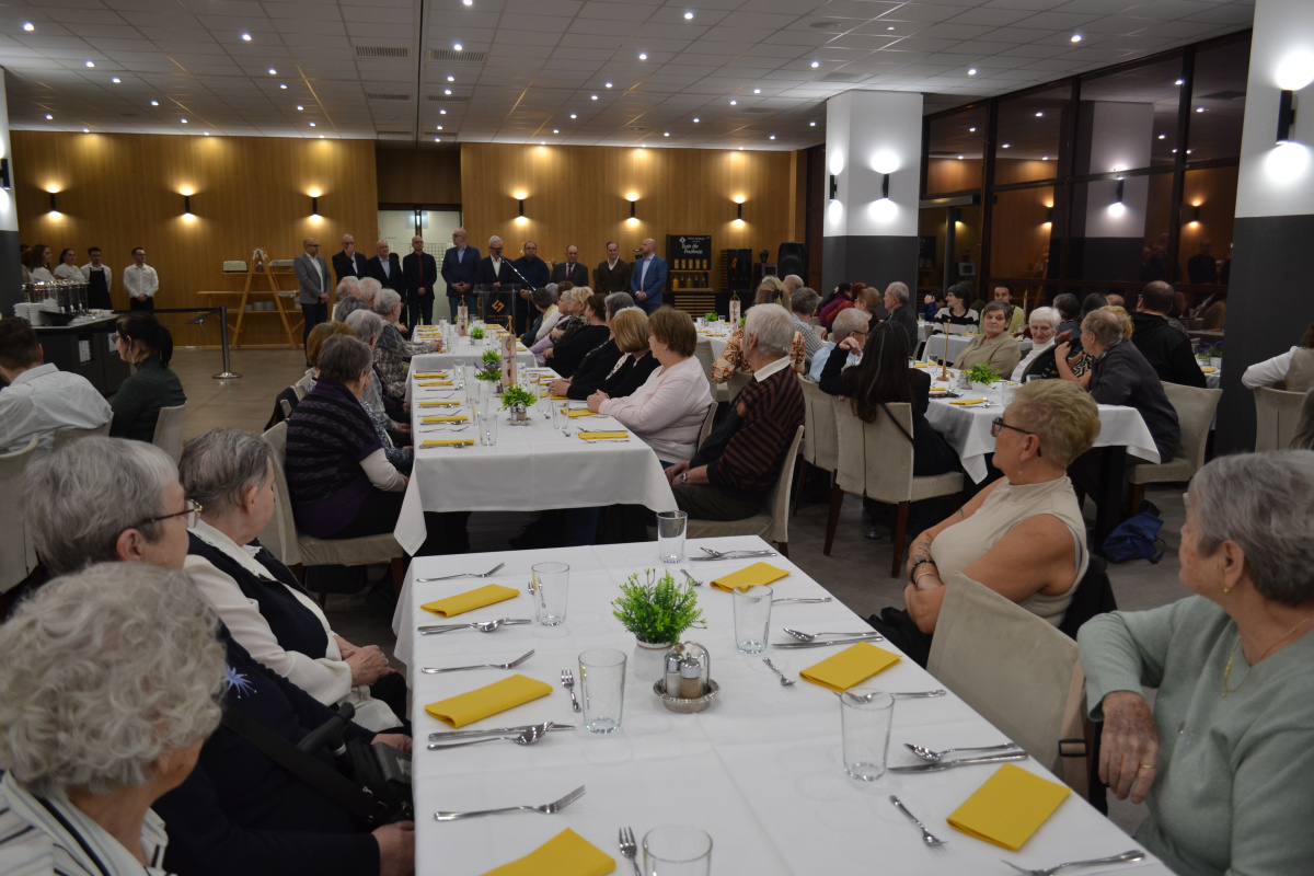 varatlan-vendegcsere-a-rotary-club-sopron-jotekonysagi-estje
